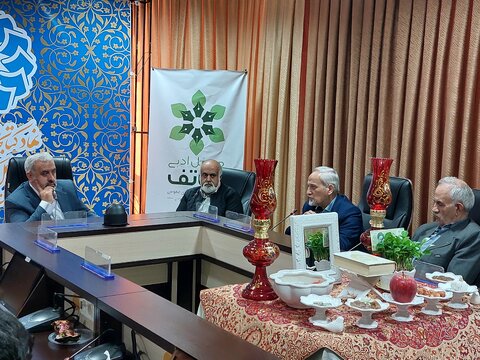 نظامی مقلد نیست، مبتکر است