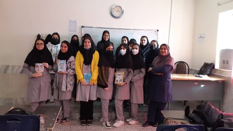 کتابخانه ایده آل همه نیازهای اطلاعاتی مخاطبان را برطرف میکند