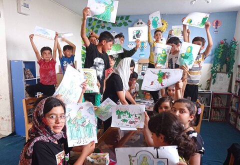 مدیریت و ساعات کار کتابخانه ایدهآل با توجه به نیاز مردم منطقه تنظیم می شود