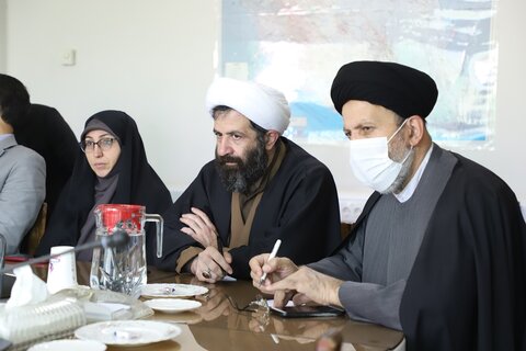 رونمایی از پوستر دوازدهمین دوره جشنواره کتابخوانی رضوی در همدان