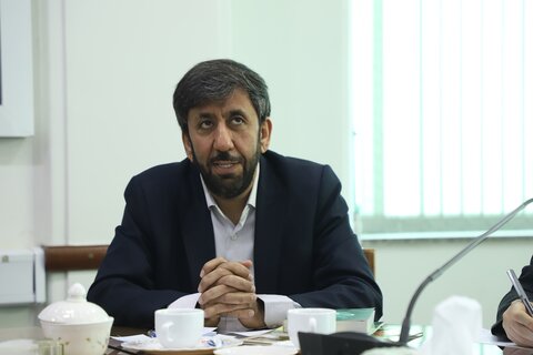 رونمایی از پوستر دوازدهمین دوره جشنواره کتابخوانی رضوی در همدان