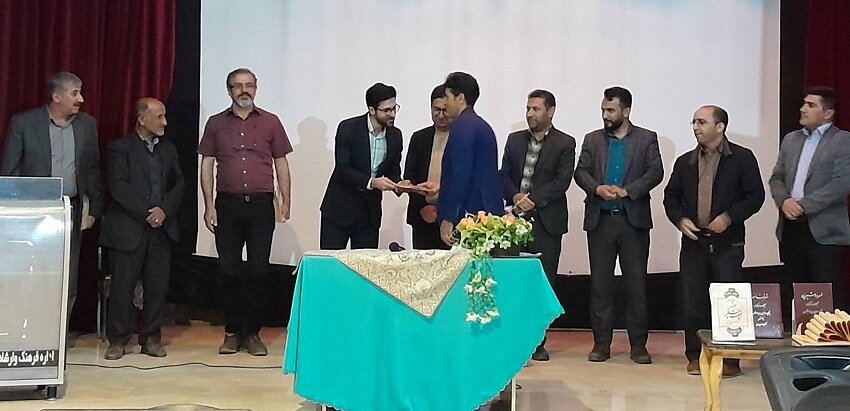 میزبانی ۴۵ کتابخانه عمومی چهارمحال و بختیاری از نظامی گنجوی میزبانی 45 کتابخانه عمومی چهارمحال و بختیاری از نظامالدین