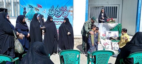 حضور کاروان جهادی کتابخوانی کتابخانه‌های عمومی آذربایجان‌غربی در روستای باشلان بشلو