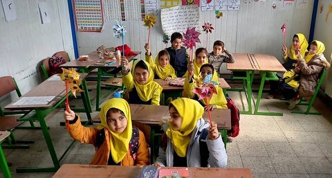 حضور کاروان جهادی کتابخوانی کتابخانه‌های عمومی آذربایجان‌غربی در روستای باشلان بشلو