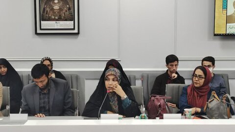 نقش آفرینی محافل ادبی نهاد در توسعه فرهنگی و آشنایی با مفاخر ادبی