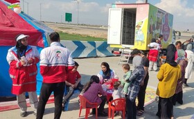 ارائه خدمات کتابخانه‌ای در ایام نوروز به همت کتابخانه‌های عمومی خراسان رضوی در ایستگاه های استقبال از زائران نوروزی