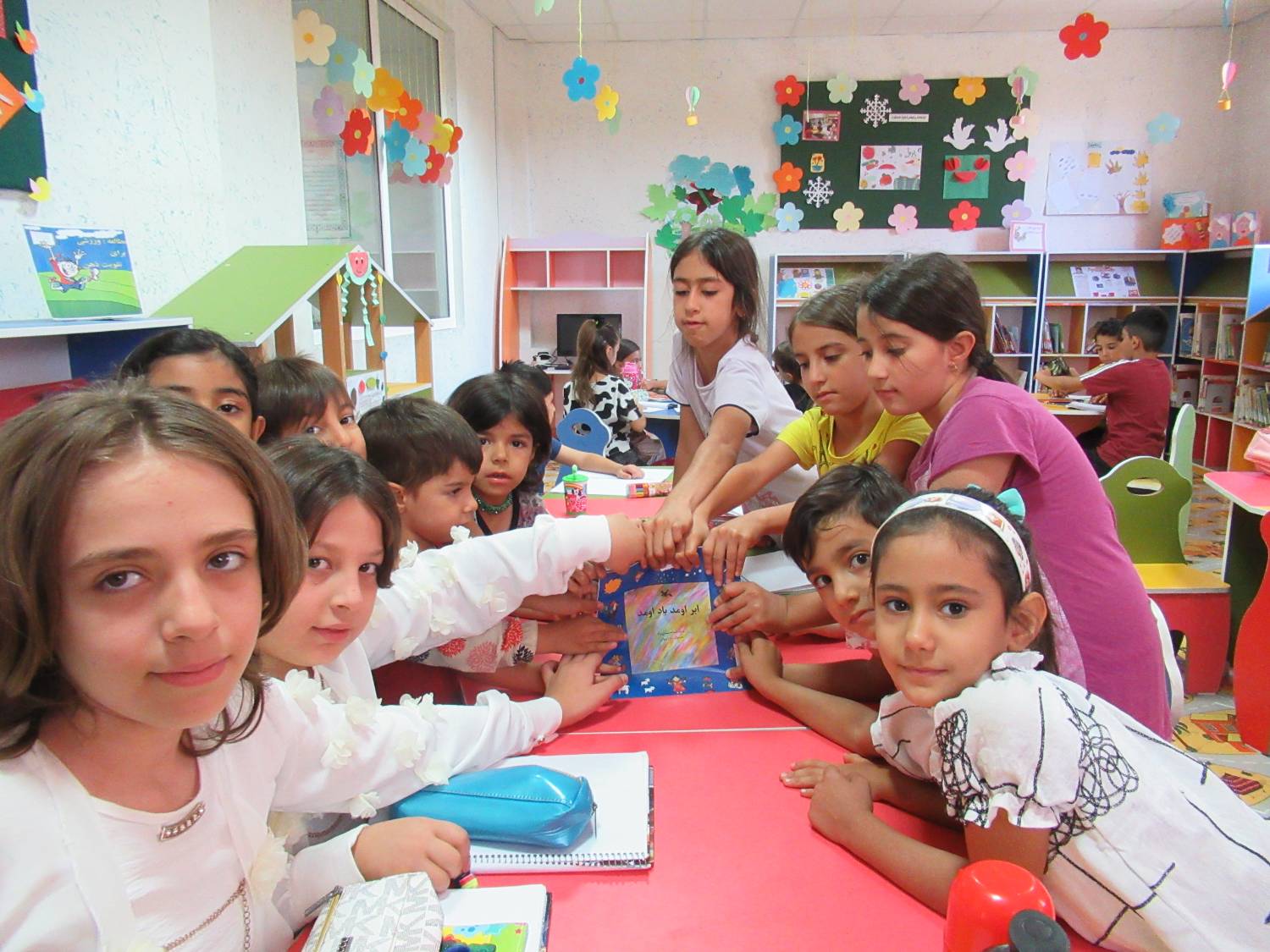 کتابخانه ایدهآل خانه دوم بچهها است