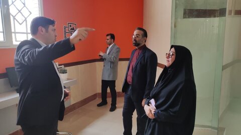 بازدید کارشناسان اداره کل کتابخانه های عمومی آذربایجان شرقی از کتابخانه مرکزی قم 