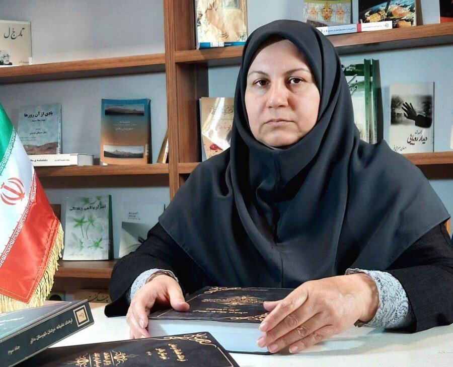 آذر صلح‌میرازیی