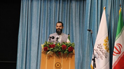 انقلاب اسلامی یک انقلاب فرهنگی مبتنی بر آموزههای قرآنی است