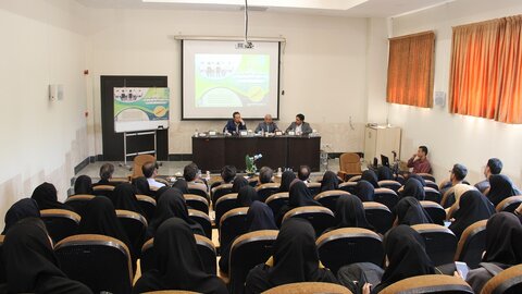 وجود رویه واحد ملی در حوزه سیاستگذاریِ کتابخانههای عمومی کشور ضروری است