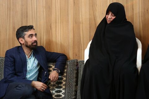 یادی از سردار بیسر در کتابخانه مسجد المهدی(عج) شیراز