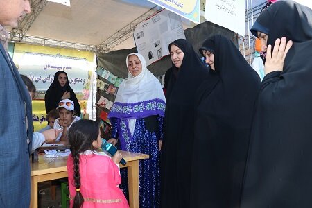 کتاب بهترین دوست و همنشین برای انسان است