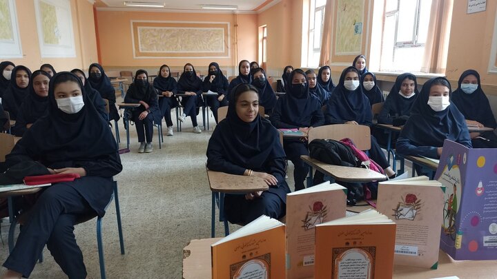 فعالیت های متنوع فرهنگی به میزبانی کتابخانه عمومی بقیه الله اعظم(عج) برگزار شد