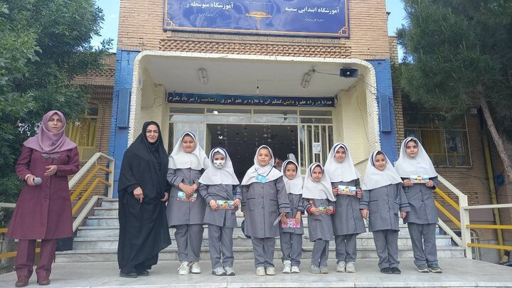 منابع مسابقه جشنواره کتابخوانی رضوی در مدرسه شهرستان اشتهارد معرفی شد