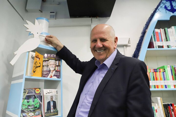 ایدههای زیبای کتابخانههای عمومی ایران را به کشور خودمان منتقل میکنیم