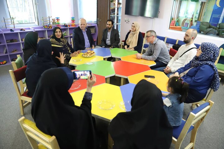 ایدههای زیبای کتابخانههای عمومی ایران را به کشور خودمان منتقل میکنیم