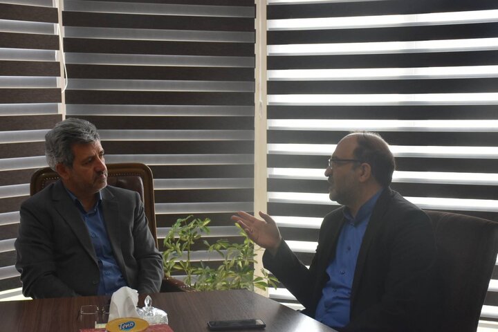 یکی از راههای آسیبزدایی در جامعه ارتباط بیشتر مردم با کتاب و کتابخانه است