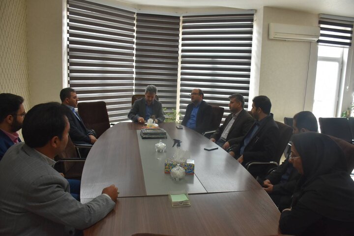 یکی از راههای آسیبزدایی در جامعه ارتباط بیشتر مردم با کتاب و کتابخانه است