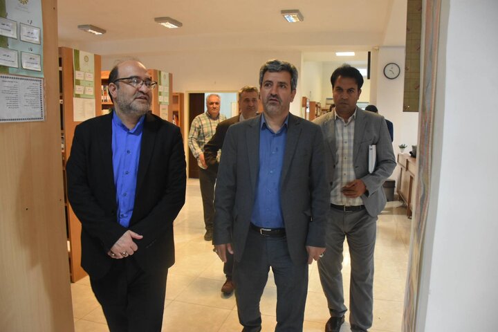 یکی از راههای آسیبزدایی در جامعه ارتباط بیشتر مردم با کتاب و کتابخانه است