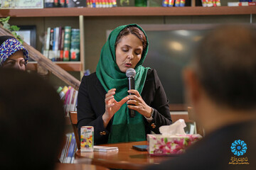 نشست نظامی خوانی با محوريت پويش ايران دل