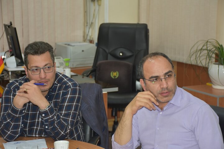 بازدید مدیرکل عمرانی و مدیرکل امور کتابخانههای نهاد از پروژه بازسازی کتابخانه شهید دستغیب شیراز