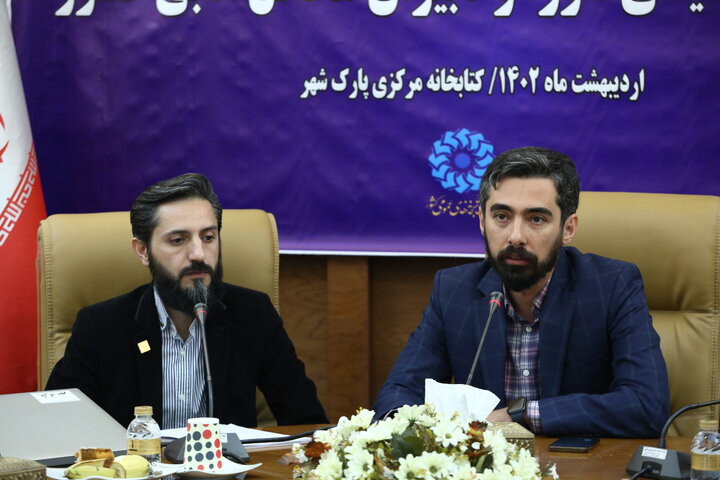 شعر ظرفیتی برای انسجام و وحدت ملی است