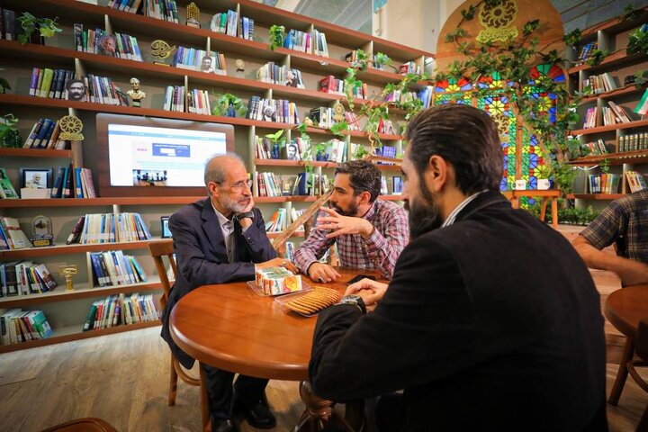 اعضای کودک و نوجوان کتابخانههای عمومی نسل فرهنگی آینده را میسازند