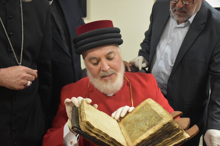 قدردانی از اهتمام ویژه نهاد کتابخانههای عمومی کشور در حفظ نسخ خطی کتب آسمانی