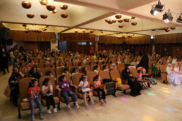 ویژه برنامه «فرشته‌های سرزمین من» به مناسبت روز دختر در کتابخانه مرکزی پارک شهر