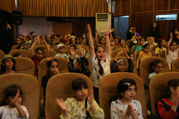 ویژه برنامه «فرشته‌های سرزمین من» به مناسبت روز دختر در کتابخانه مرکزی پارک شهر