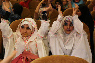 ویژه برنامه «فرشته‌های سرزمین من» به مناسبت روز دختر در کتابخانه مرکزی پارک شهر