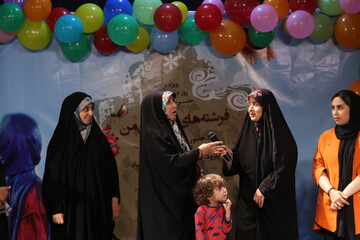 ویژه برنامه «فرشته‌های سرزمین من» به مناسبت روز دختر در کتابخانه مرکزی پارک شهر