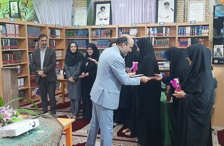 مسابقه کتابخوانی «کمال» ویژه آموزگاران برگزار شد