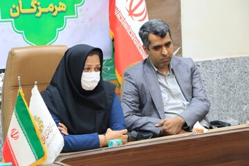 انجمن شعر درخت در هرمزگان افتتاح شد