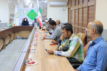 انجمن شعر درخت در هرمزگان افتتاح شد