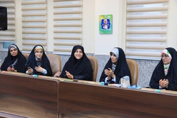 انجمن شعر درخت در هرمزگان افتتاح شد