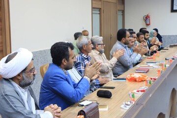 انجمن شعر درخت در هرمزگان افتتاح شد