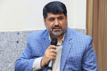 انجمن شعر درخت در هرمزگان افتتاح شد