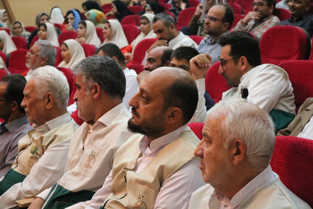 نشست محفل ادبی پنجره فولاد در سمنان برگزار شد