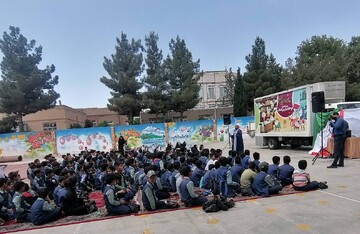 حضور «کاروان دانایی» همراه با اجرای برنامه‌های متنوع فرهنگی در سه شهرستان خراسان رضوی