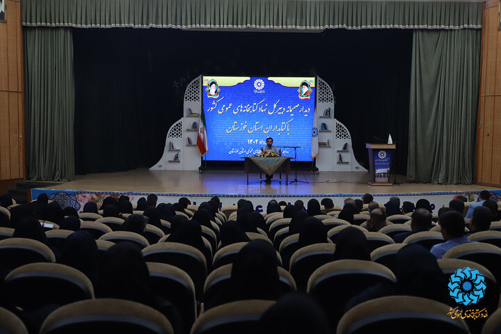 ضرورت استفاده از همه ظرفیتهای کتابخانه و حل مشکلات معیشتی همکاران/ راهاندازی اولین کتابخانه الکترونیک در تهران/ عضویت همه مردم ایران در طرح جدید عضویت کتابخانهها