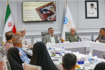  نشست روایتگری «از سوباشی تا کیوبک» در قم