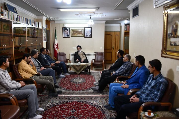 ترویج فرهنگ کتابخوانی همراه با انتخاب کتاب مفید، حائز اهمیت است