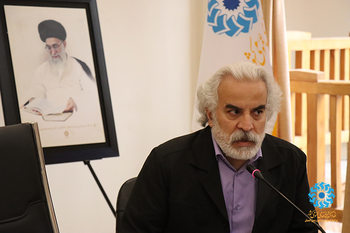 ایجاد نیاز و ترویج کتابهای خوب بخشی از کار کتابخانههای عمومی است