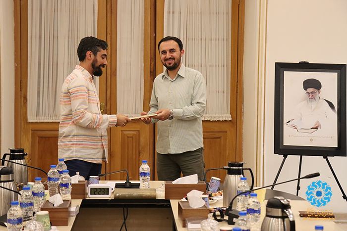 ایجاد نیاز و ترویج کتابهای خوب بخشی از کار کتابخانههای عمومی است