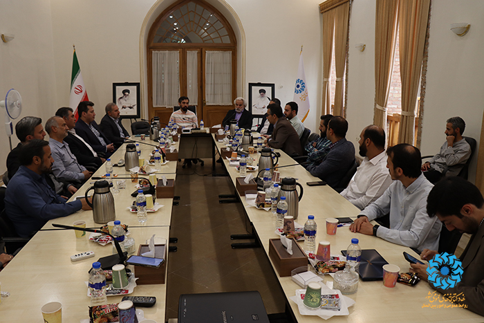 ایجاد نیاز و ترویج کتابهای خوب بخشی از کار کتابخانههای عمومی است