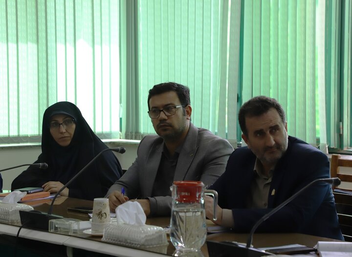 کتابخانههای عمومی یک شبکه بی نظیر در کشور هستند