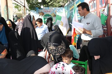 «ایستگاه کتابخوان رضوی» به مناسبت دهه کرامت و در آستانه میلاد حضرت رضا(ع) در مشهد