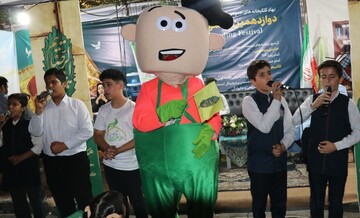 «ایستگاه کتابخوان رضوی» به مناسبت دهه کرامت و در آستانه میلاد حضرت رضا(ع) در مشهد